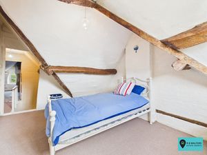 Bedroom- click for photo gallery